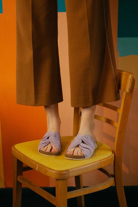Lara Lilac Suede Footbed Sandal
